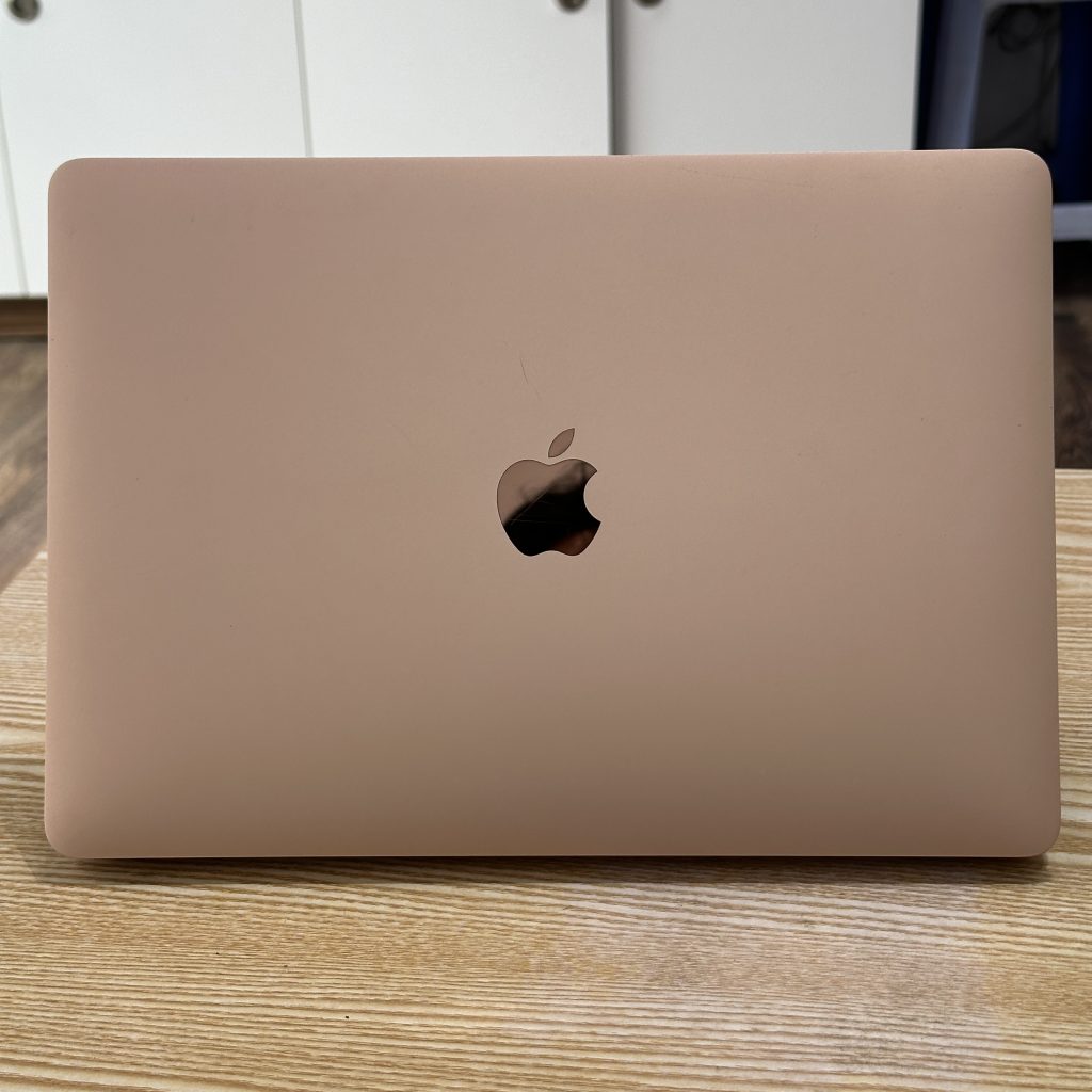 Macbook Air M1 8/256 hồng