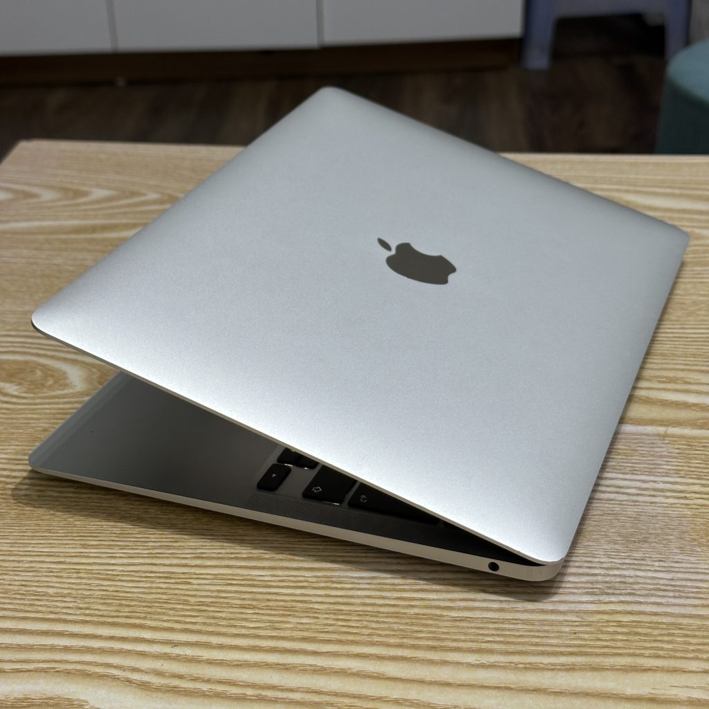 Macbook Air M1 16/256 bạc