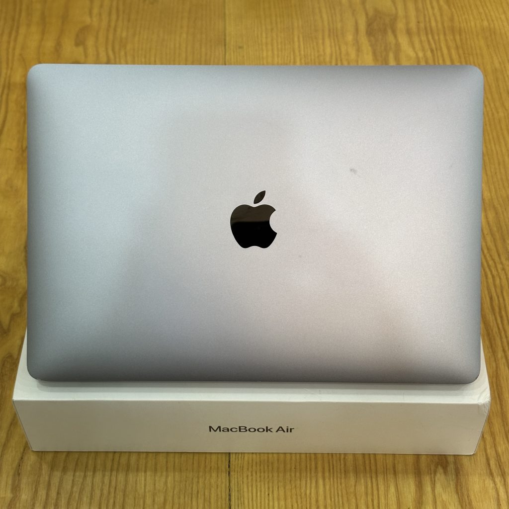 Macbook Air M1 8/256 xám (fullbox)