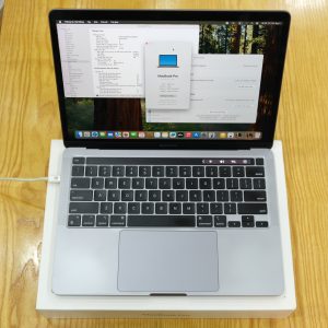 Macbook Pro M1 8/256 xám